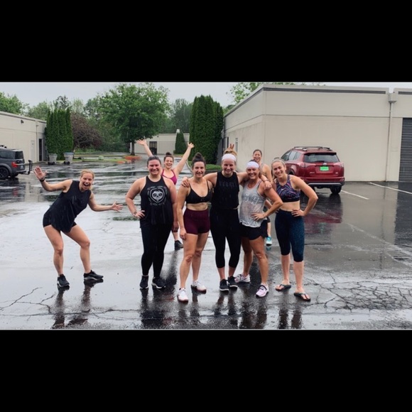 Meet your Posher, Amy - Picture 3 of 6